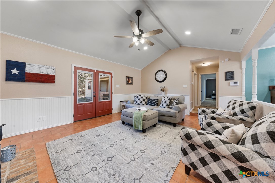 162 High Ridge Drive Bruceville, TX 76630 - Photo 7 of 35 a living room with furniture and wooden floor