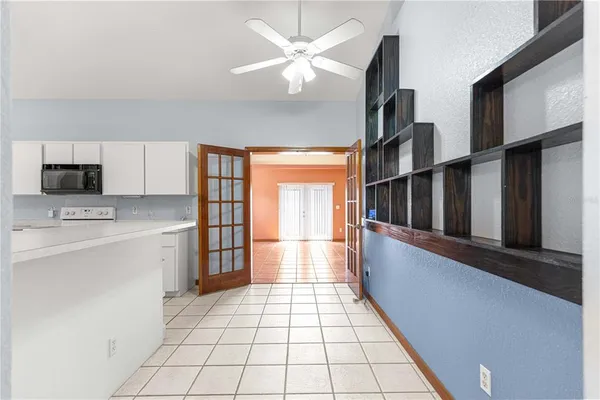 $319,000 | 1090 Northwest 67th Place, Ocala, FL 34475