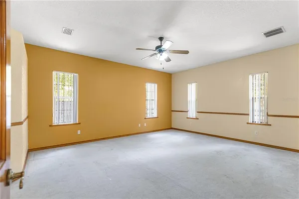 $319,000 | 1090 Northwest 67th Place, Ocala, FL 34475