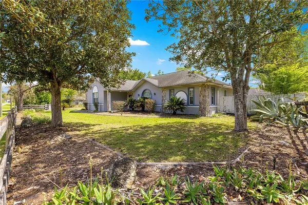 $319,000 | 1090 Northwest 67th Place, Ocala, FL 34475