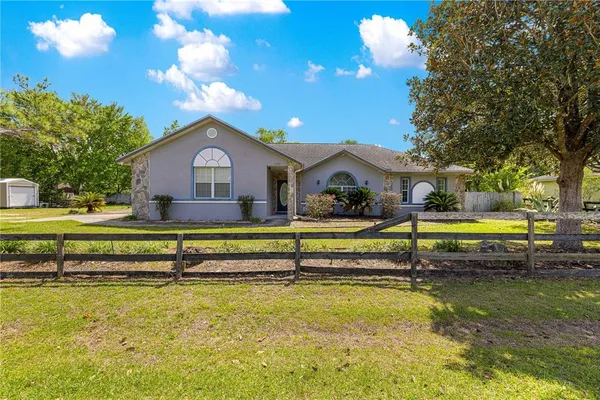 $319,000 | 1090 Northwest 67th Place, Ocala, FL 34475