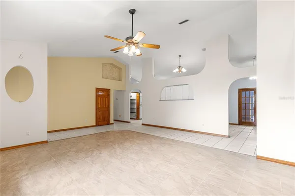 $319,000 | 1090 Northwest 67th Place, Ocala, FL 34475
