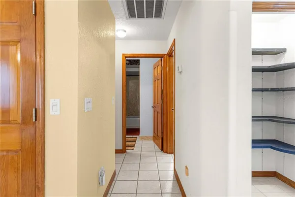 $319,000 | 1090 Northwest 67th Place, Ocala, FL 34475