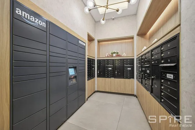 $899,000 | Undisclosed Address | Long Island City