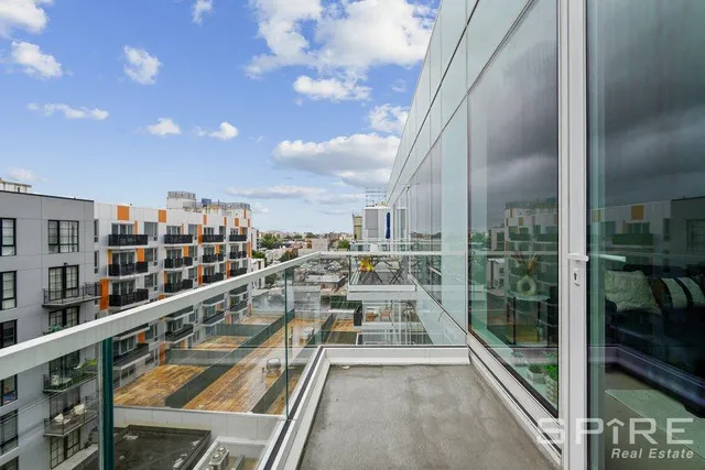 $899,000 | Undisclosed Address | Long Island City