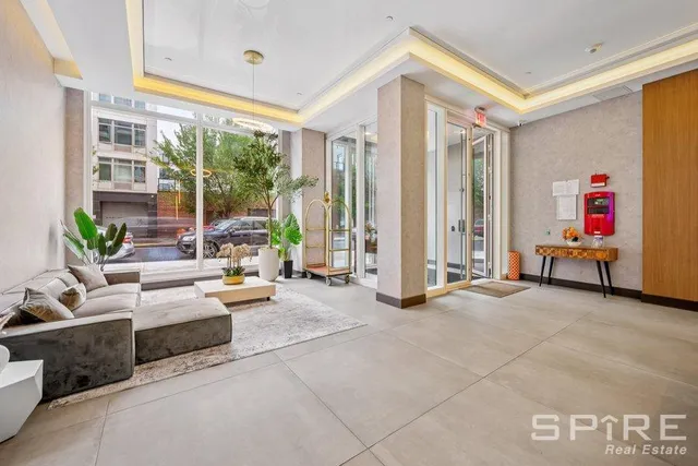 $899,000 | Undisclosed Address | Long Island City