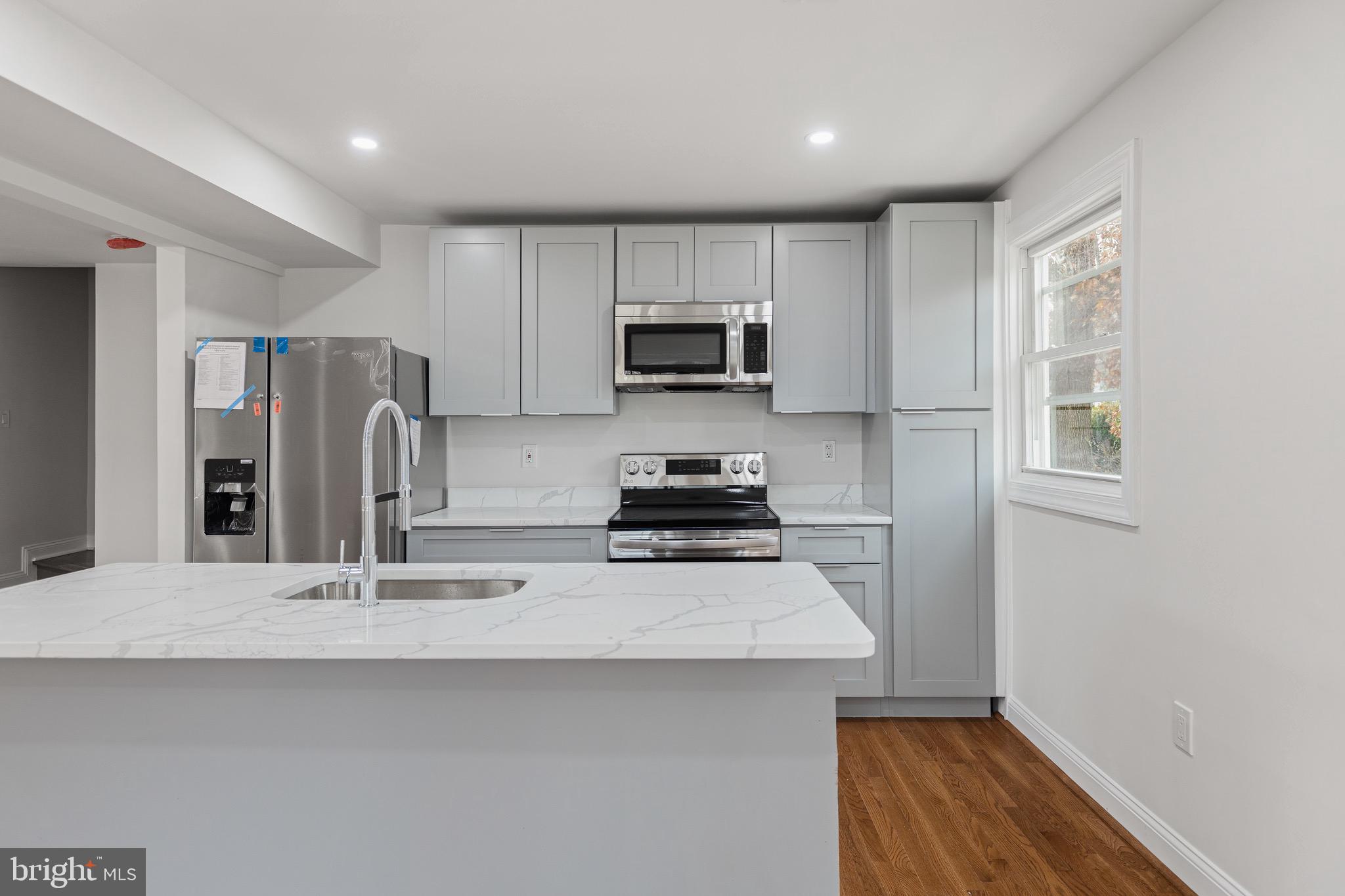 5404 Whitfield Chapel Road Lanham, MD 20706 - Photo 4 of 18 Gallery Image 4