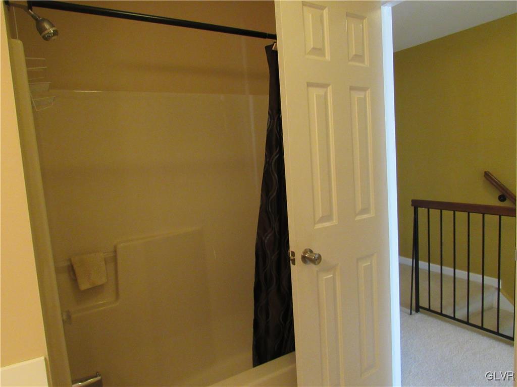 1279 Forest Road Whitehall, PA 18052 - Photo 33 of 46 Gallery Image 33