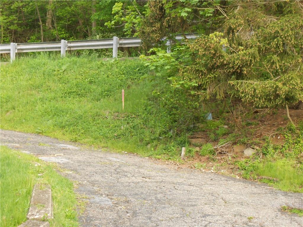 939 Middle Road Glenshaw, PA 15116 - Photo 15 of 18 Gallery Image 15