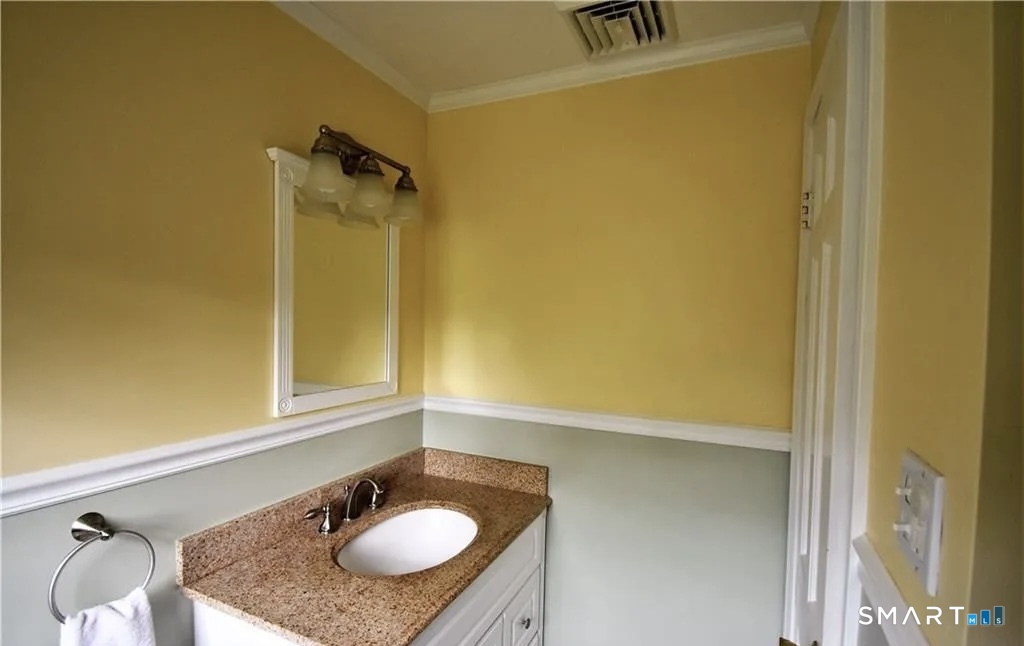 25 Shelter Rock Road Trumbull, CT 06611 - Photo 14 of 17