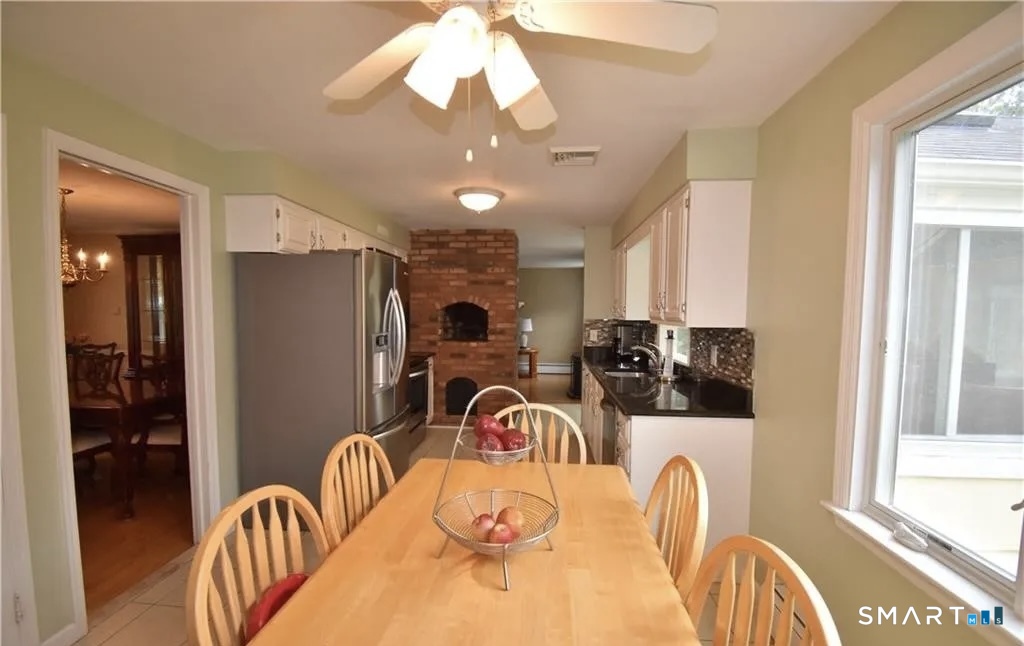 25 Shelter Rock Road Trumbull, CT 06611 - Photo 6 of 17