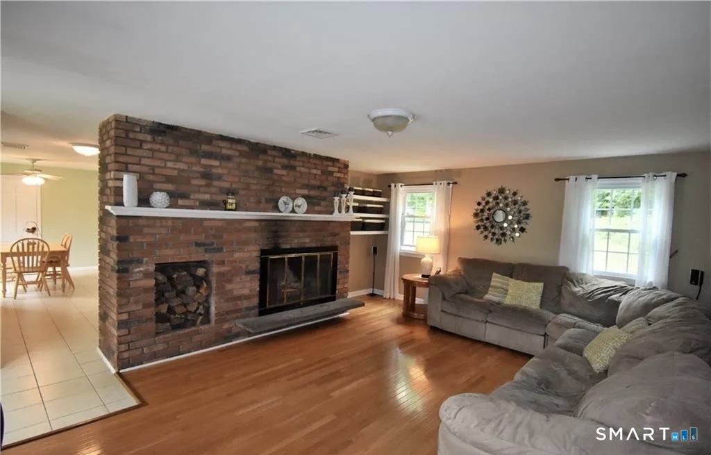 25 Shelter Rock Road Trumbull, CT 06611 - Photo 7 of 17