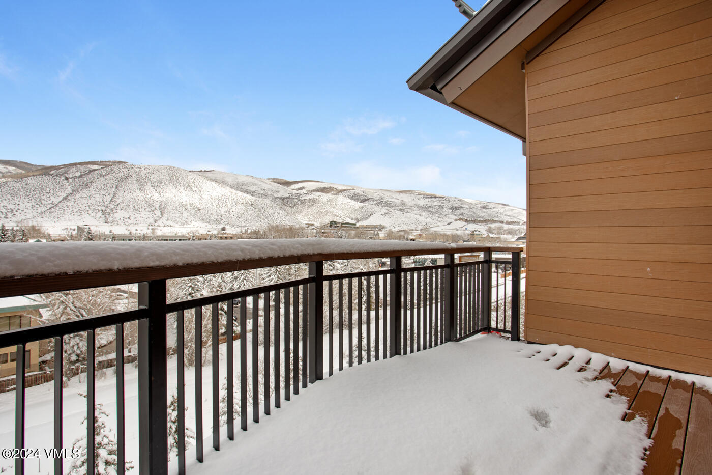 42 Riverfront Lane, Unit 507 Avon, CO 81620 - Photo 19 of 34 a view of a balcony with an ocean view