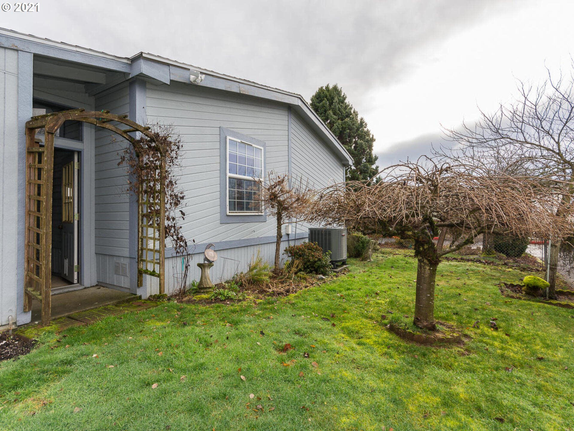 1949 Southeast Palmquist Road, Unit 118 Gresham, OR 97080 - Photo 27 of 28