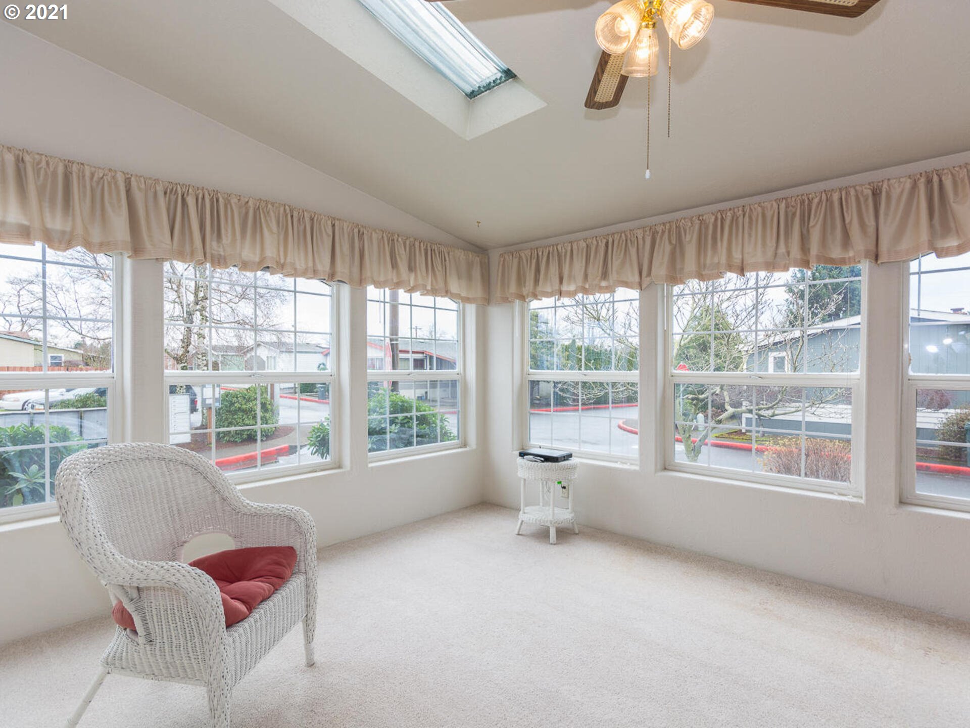 1949 Southeast Palmquist Road, Unit 118 Gresham, OR 97080 - Photo 7 of 28