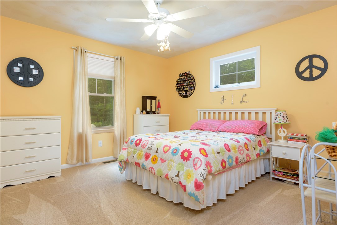 136 Collins Road Hopkinton, RI 02804 - Photo 11 of 21 Gallery Image 11