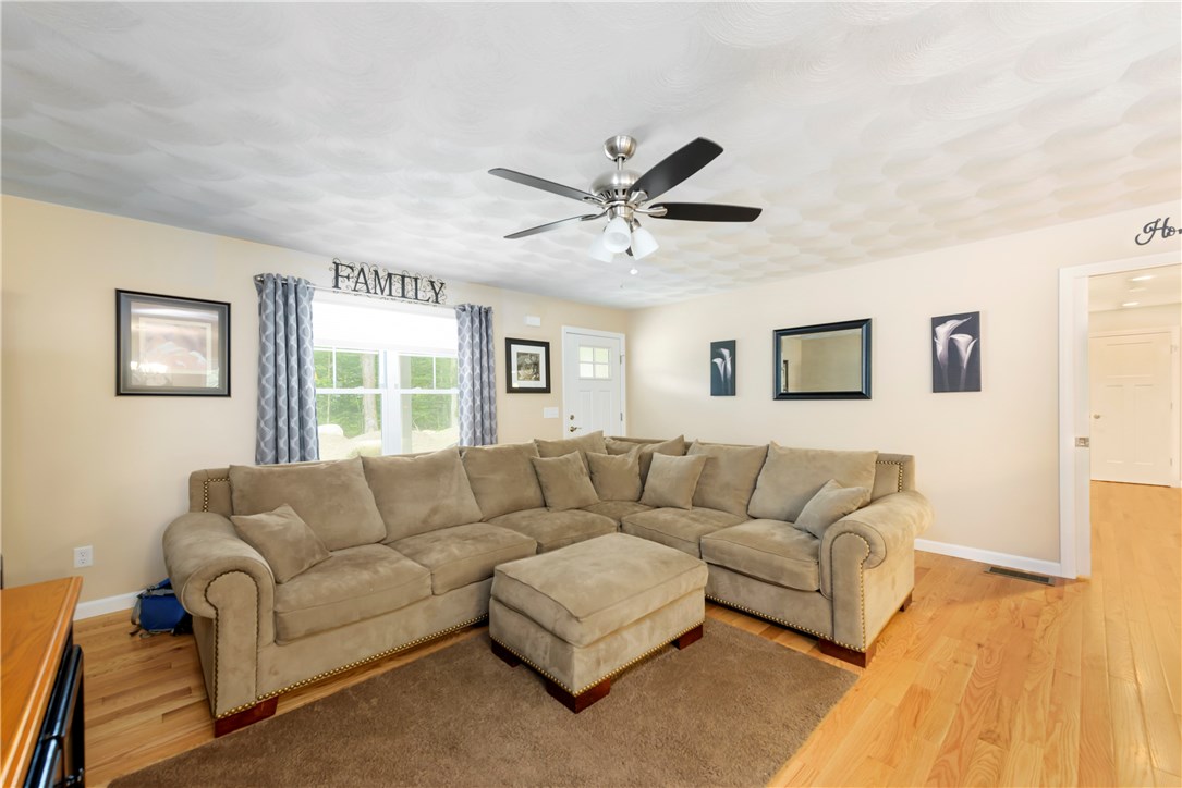 136 Collins Road Hopkinton, RI 02804 - Photo 6 of 21 Gallery Image 6