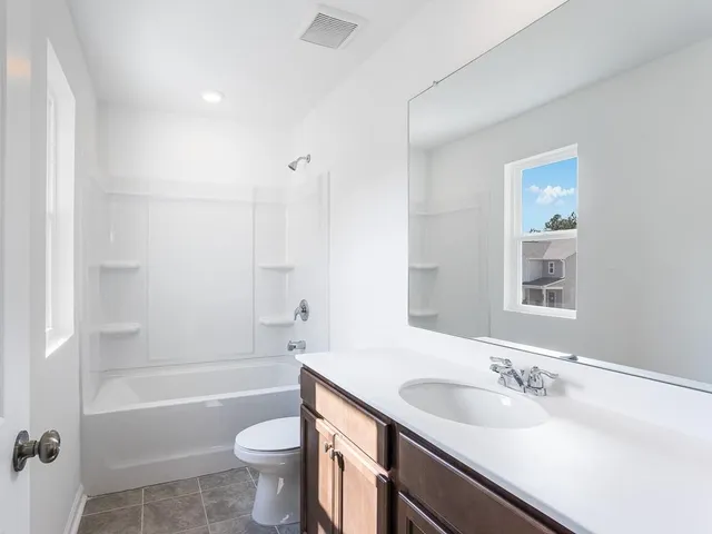 $329,990 | 207 Groveton Court, Euharlee, GA 30145