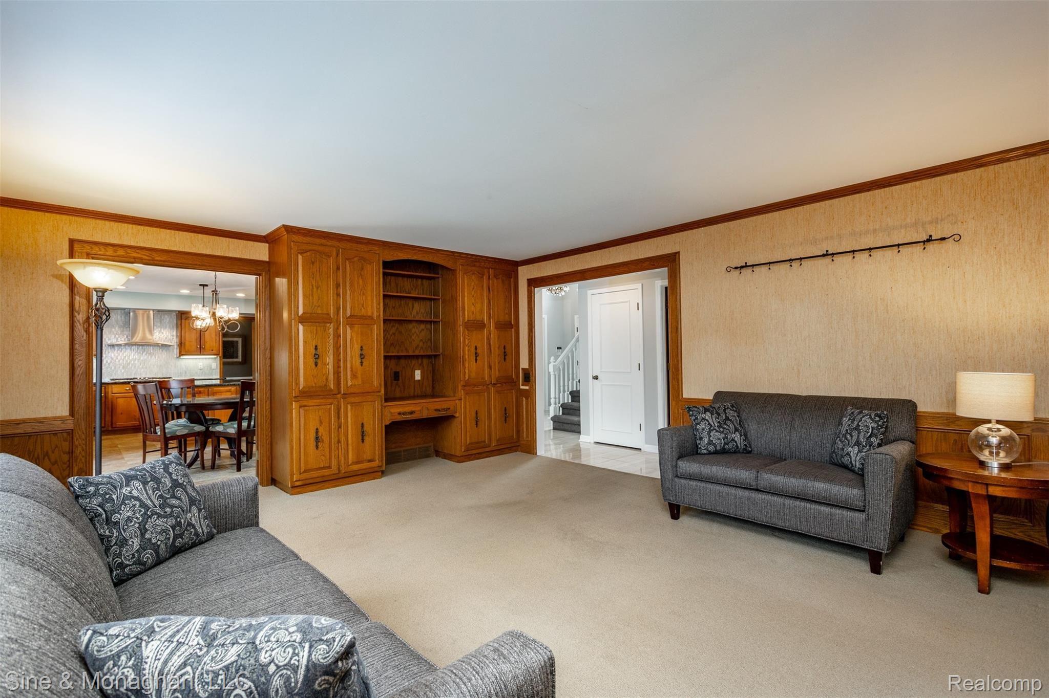 96 Lewiston Road Grosse Pointe, MI 48236 - Photo 20 of 76 96 Lewiston Int S021.jpg