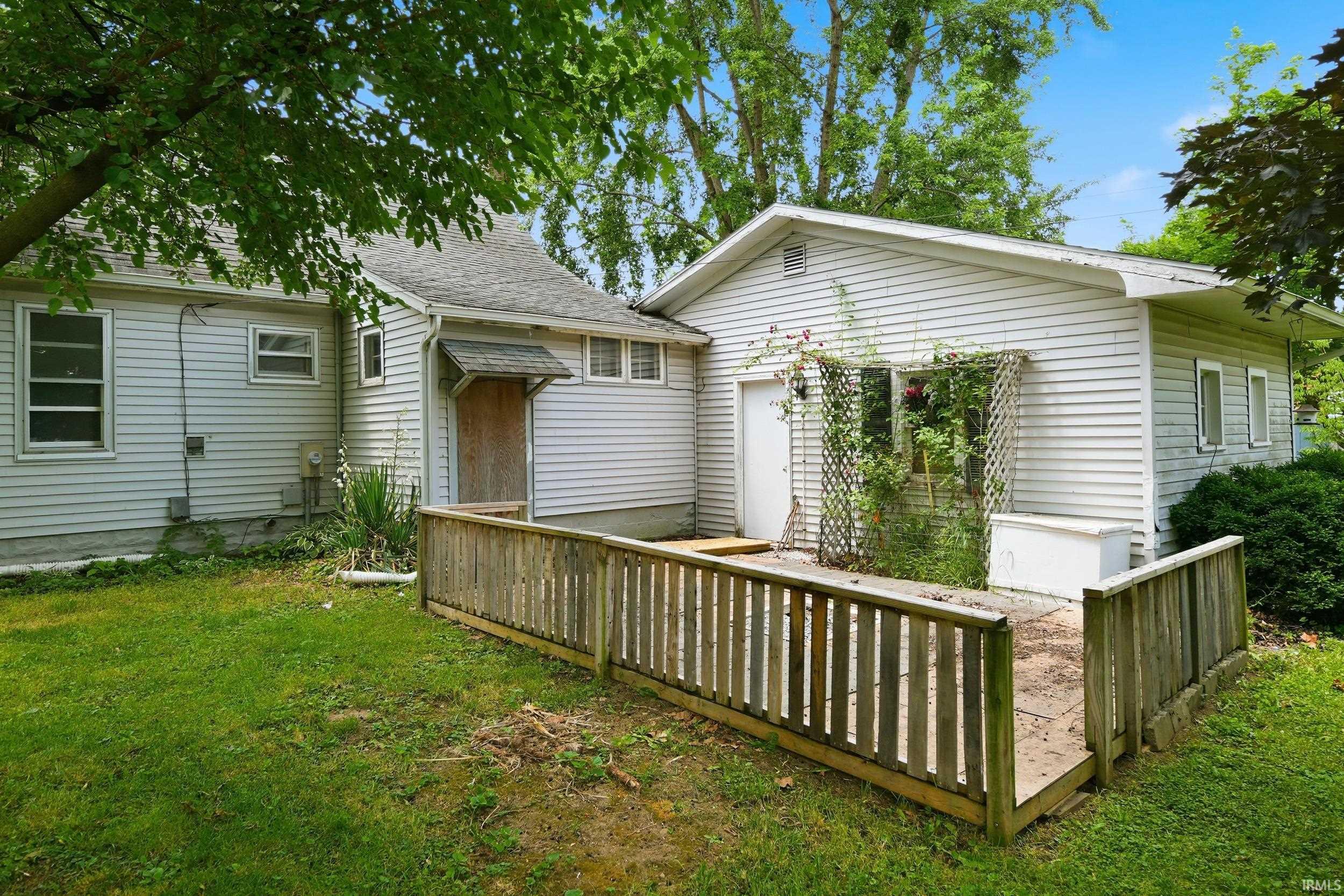 315 West Oak Street Butler, IN 46721 - Photo 37 of 41
