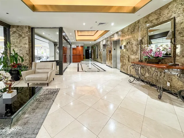 $9,000 | 8877 Collins Avenue, Unit 809, Surfside, FL 33154