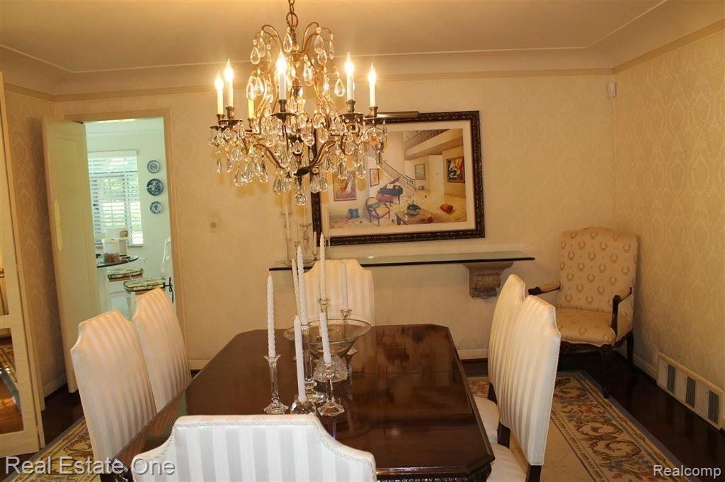 4540 Walnut Lake Road Bloomfield Hills, MI 48301 - Photo 10 of 24 img_8322 (Large).jpg