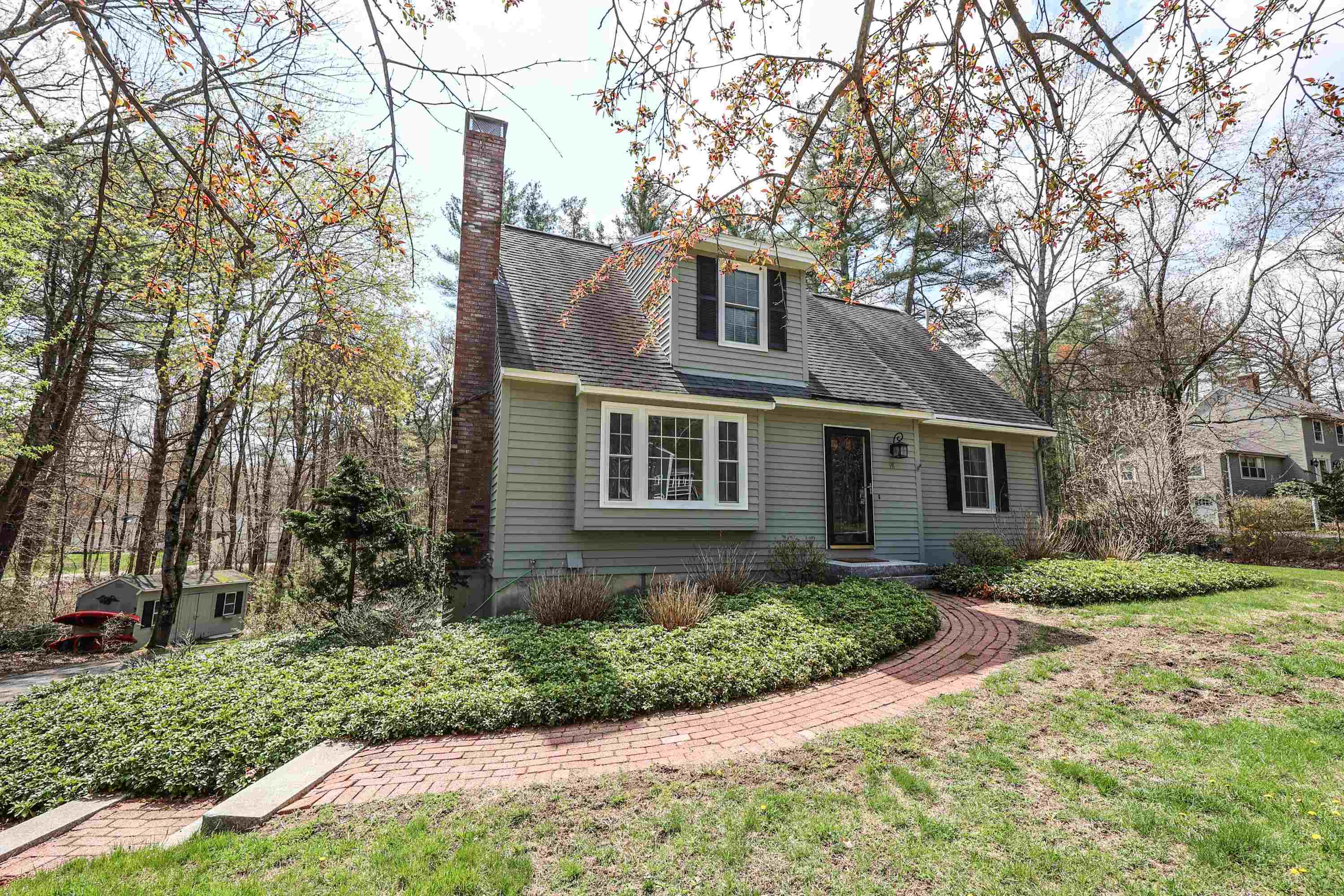 98 Beals Road Bedford, NH 03110 - Photo 1 of 38