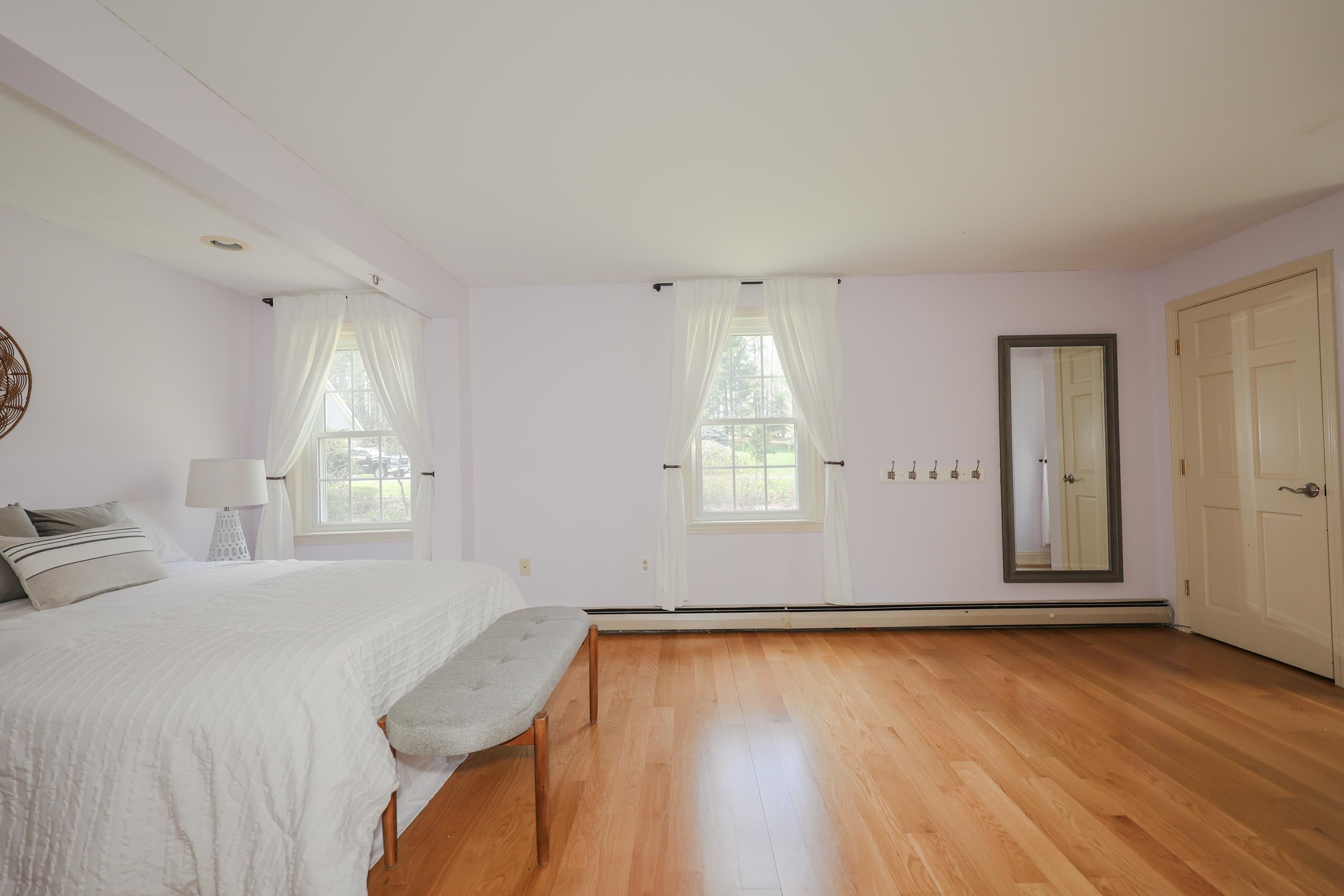 98 Beals Road Bedford, NH 03110 - Photo 17 of 38