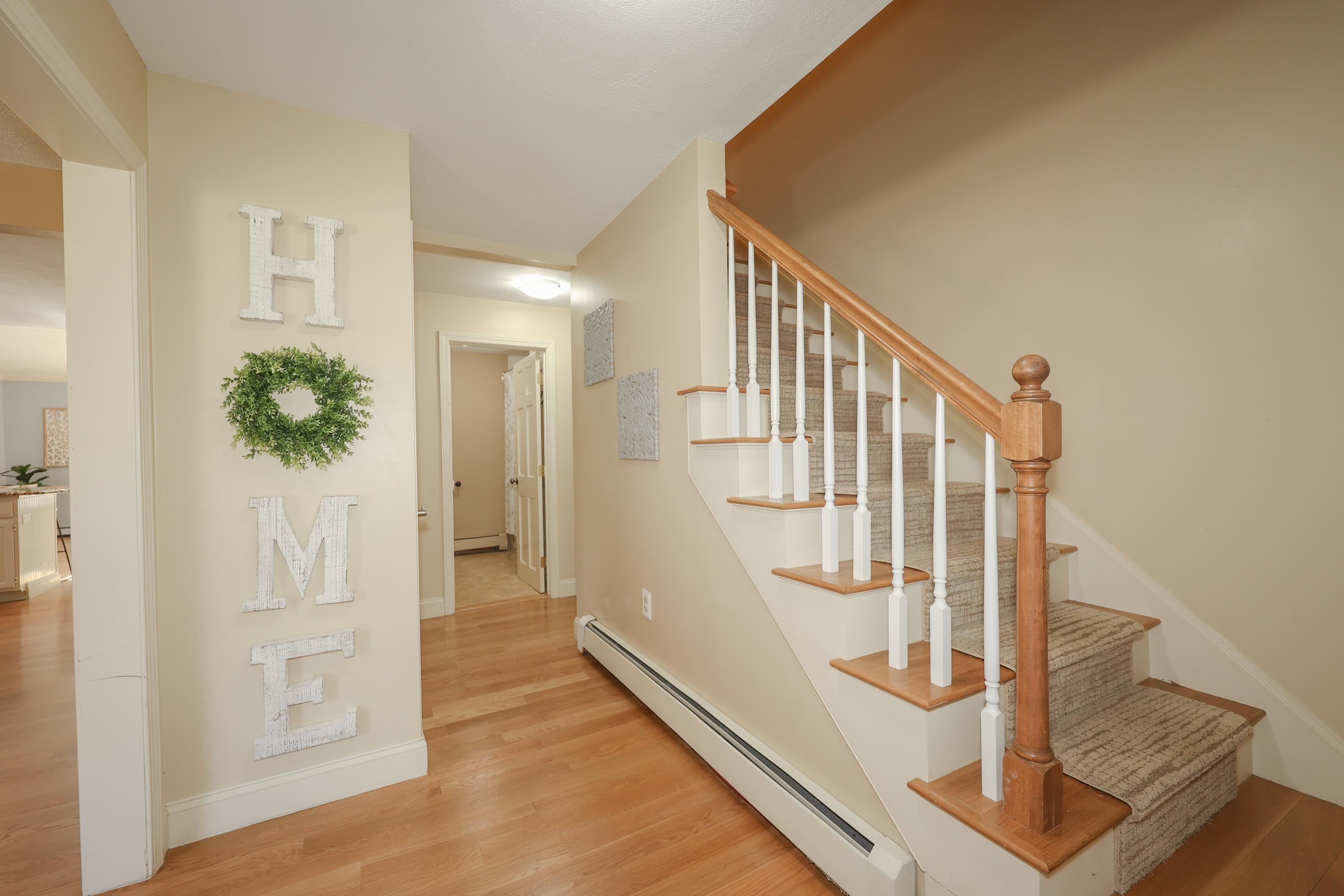 98 Beals Road Bedford, NH 03110 - Photo 27 of 38