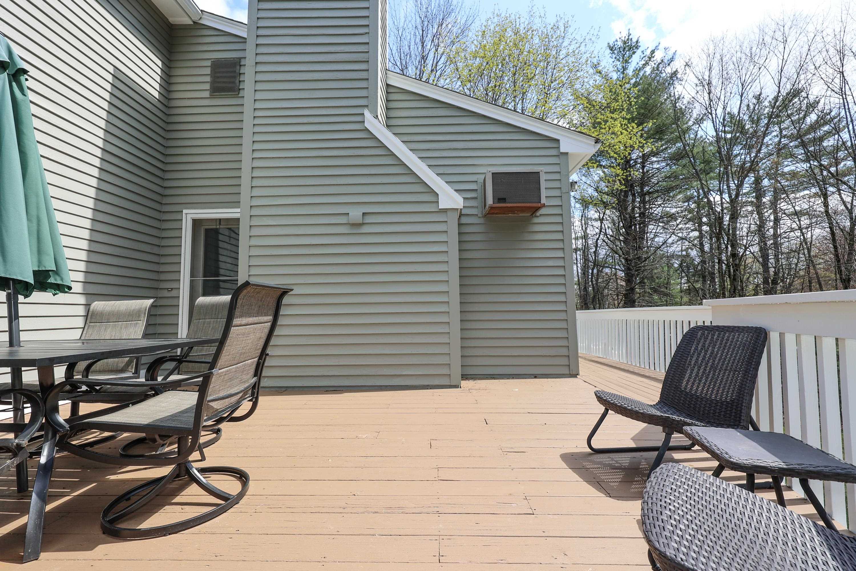 98 Beals Road Bedford, NH 03110 - Photo 31 of 38