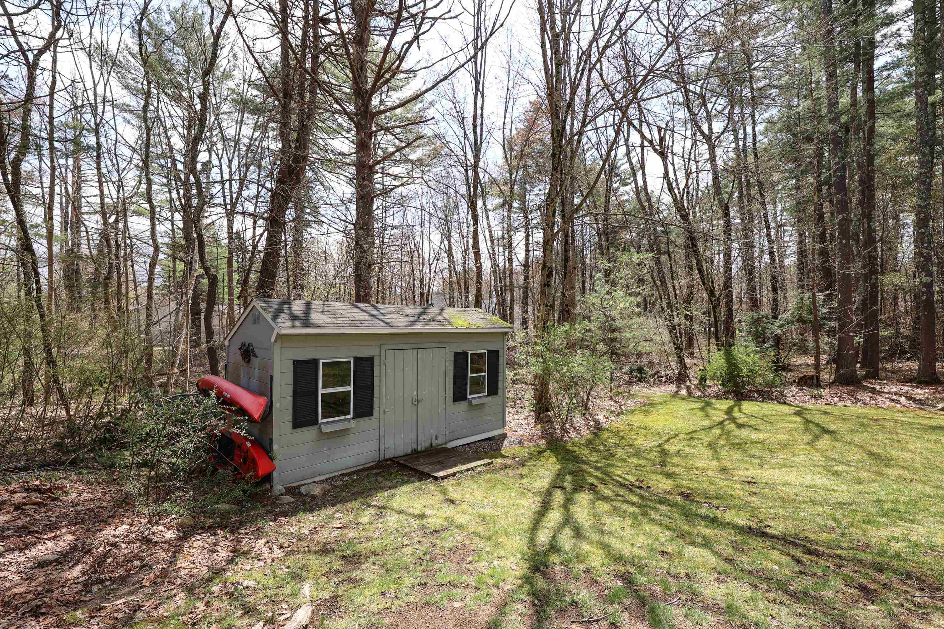 98 Beals Road Bedford, NH 03110 - Photo 36 of 38