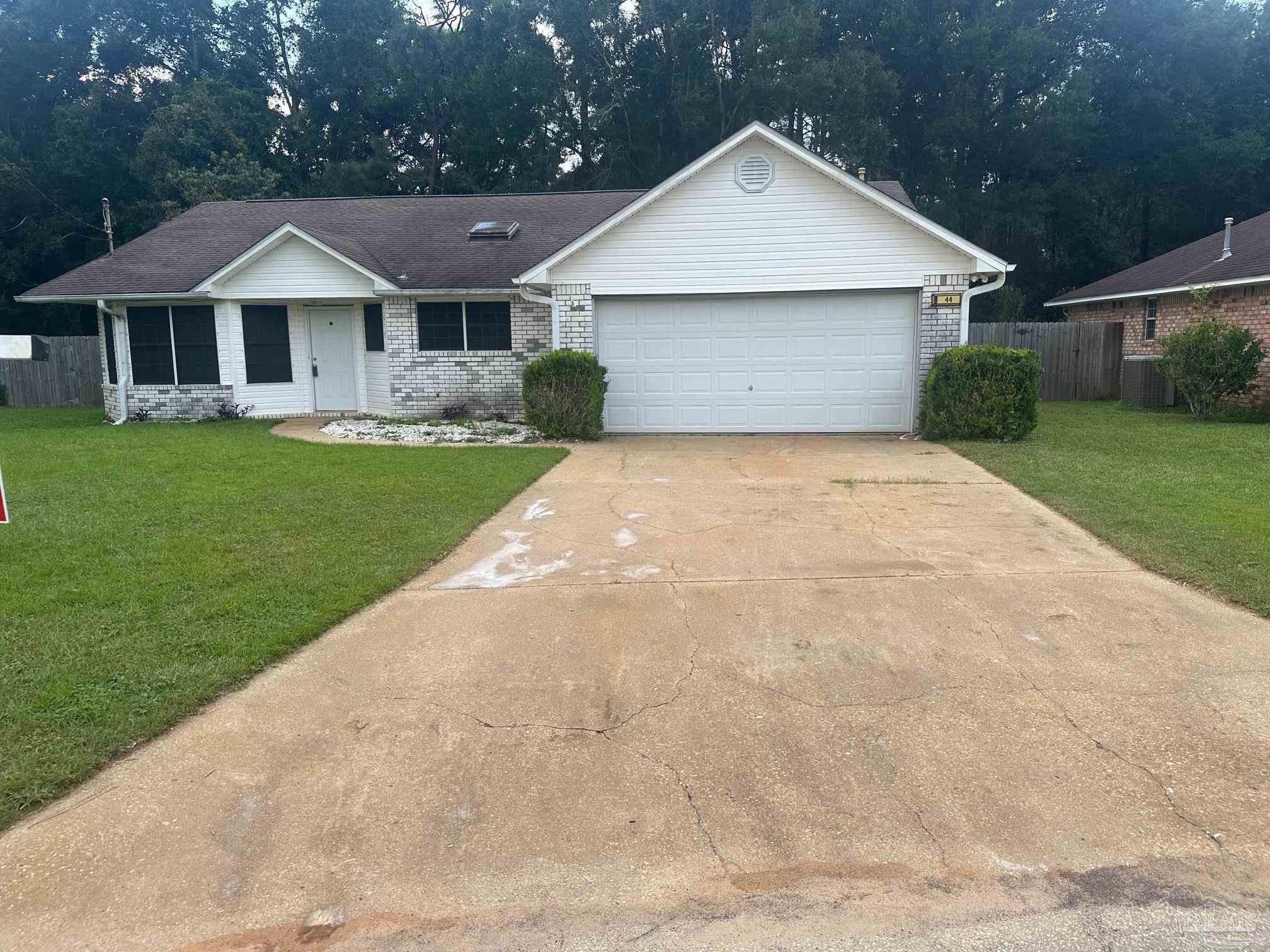 44 Ridge View Court Pensacola, FL 32514 - Photo 1 of 26 Gallery Image 1