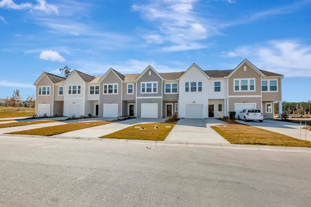 $2,275 | 790 Ridgley Drive, Summerville, SC 29486