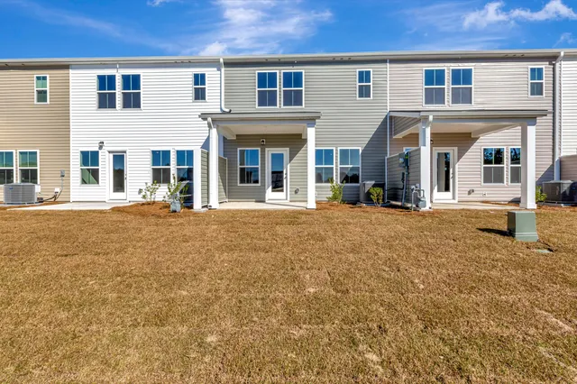 $2,275 | 790 Ridgley Drive, Summerville, SC 29486