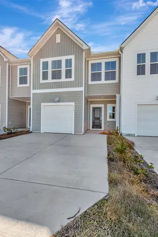 $2,275 | 790 Ridgley Drive, Summerville, SC 29486