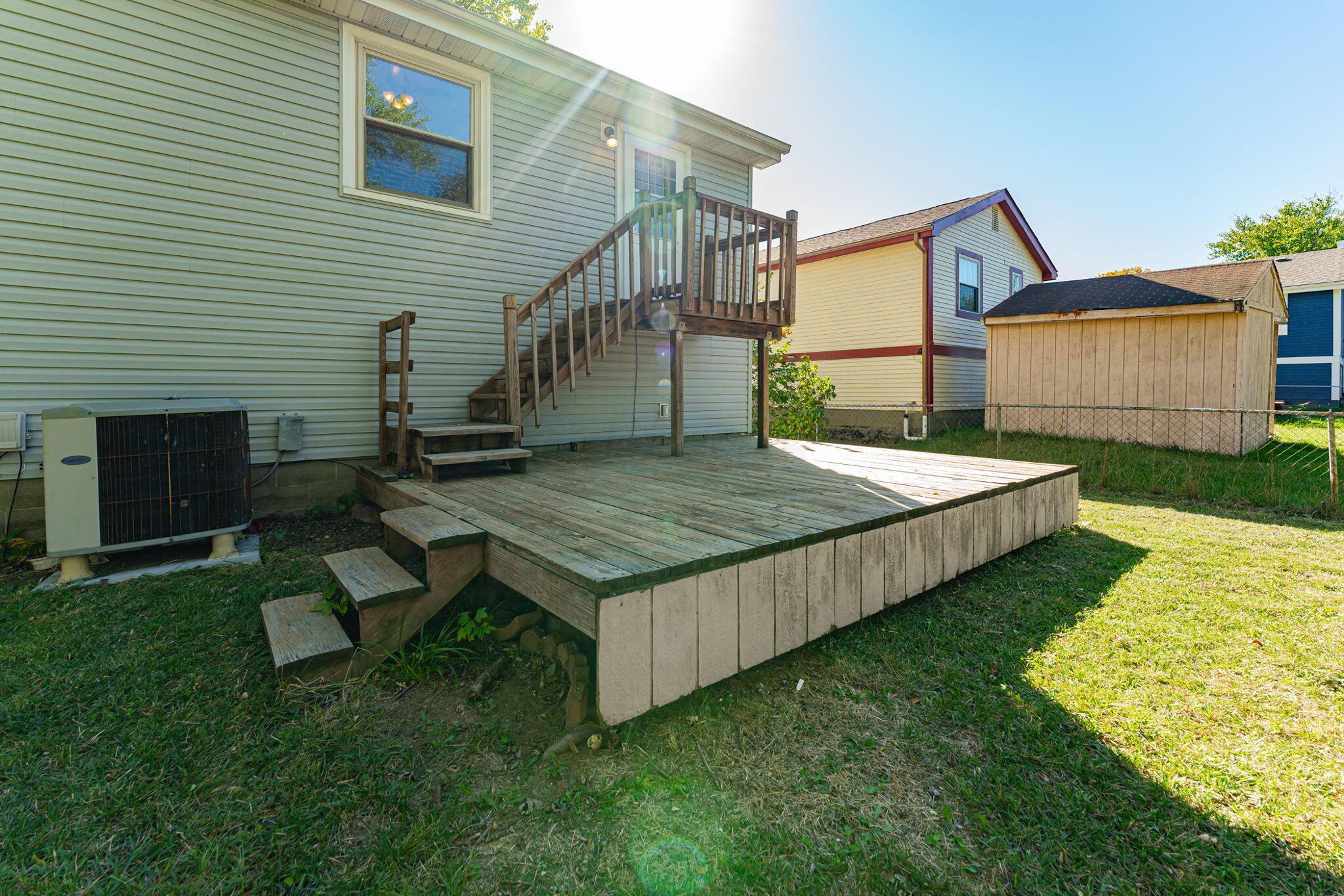 1952 Wolverhampton Road Powell, OH 43065 - Photo 42 of 48 Deck