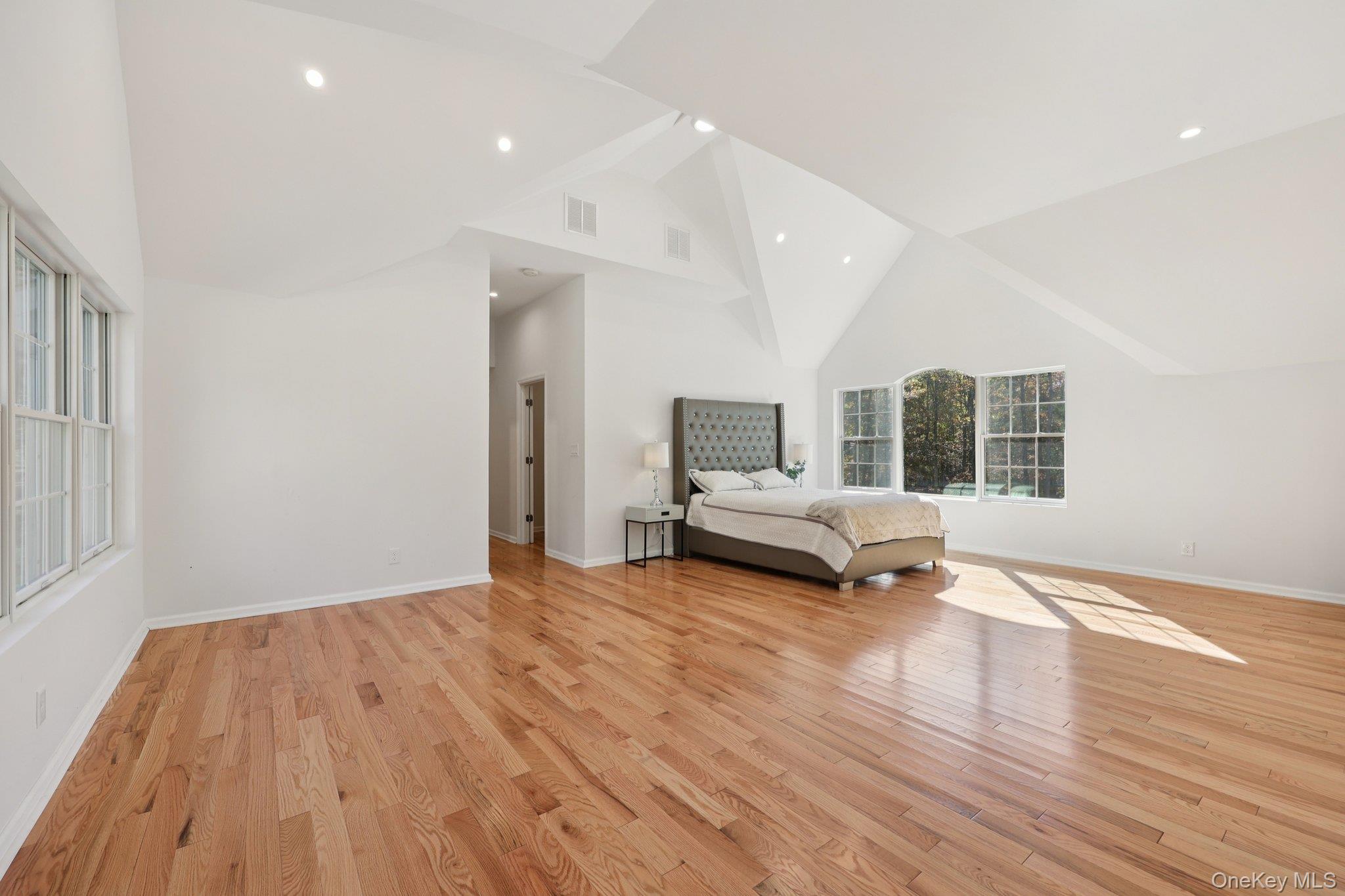 27 Oak Hill Road Monroe, NY 10950 - Photo 31 of 48 a view of a room with wooden floor and fence