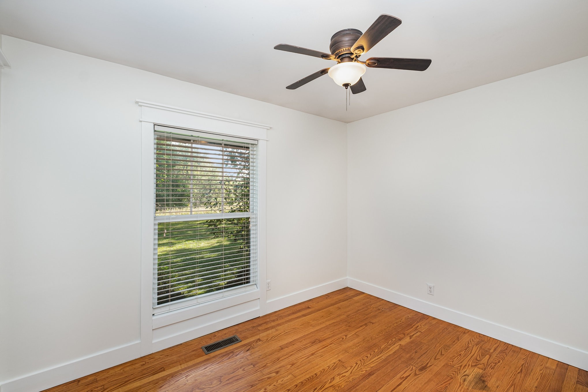2104 Elam Road Murfreesboro, TN 37127 - Photo 23 of 29 Gallery Image 23