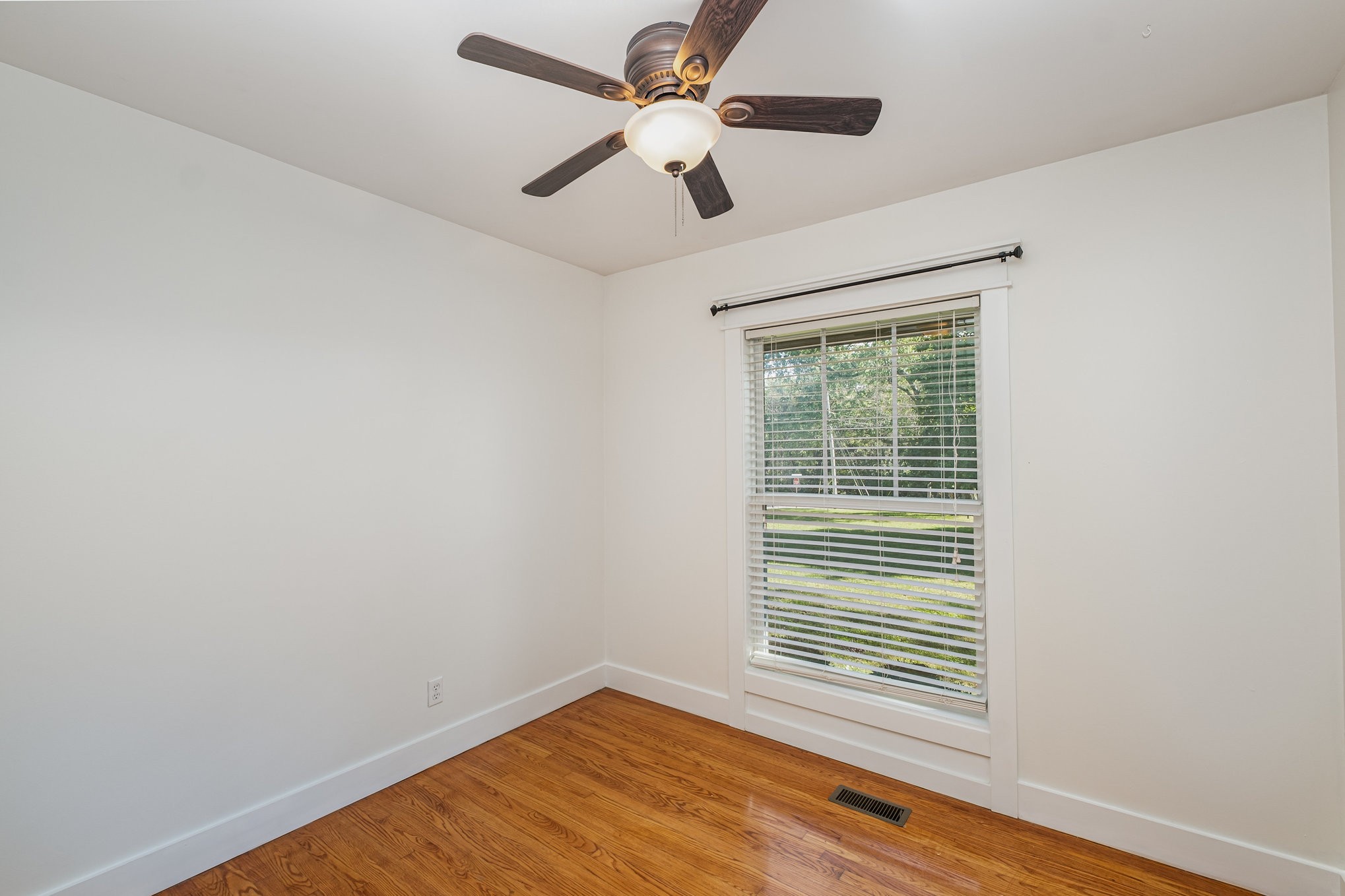 2104 Elam Road Murfreesboro, TN 37127 - Photo 26 of 29 Gallery Image 26