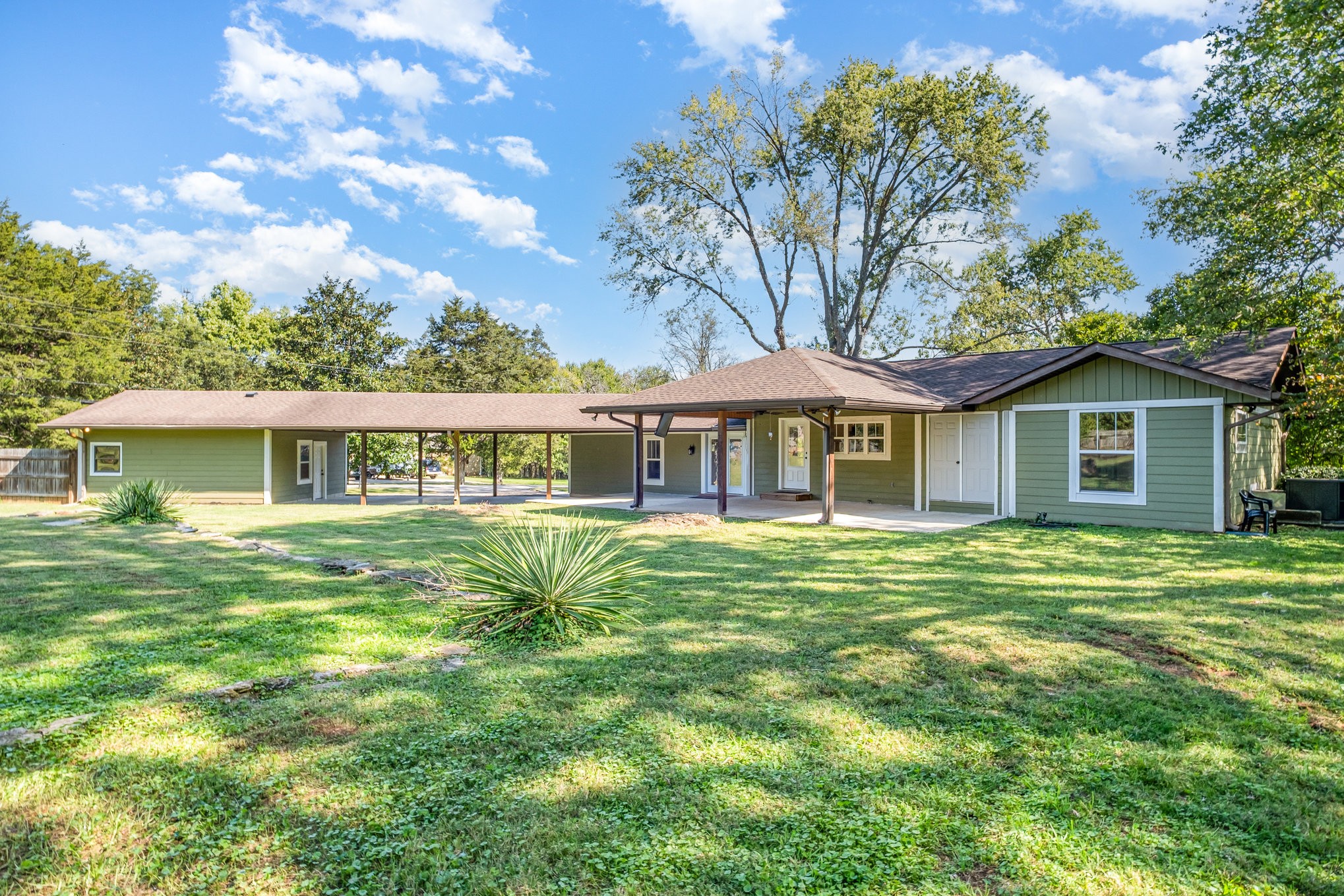 2104 Elam Road Murfreesboro, TN 37127 - Photo 4 of 29 Gallery Image 4