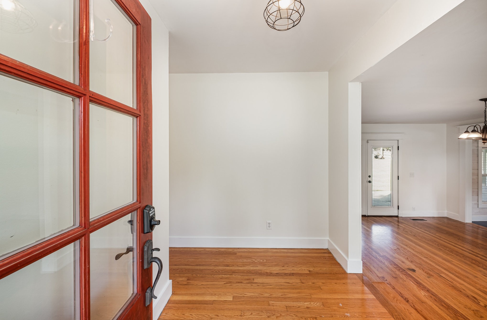 2104 Elam Road Murfreesboro, TN 37127 - Photo 9 of 29 Gallery Image 9