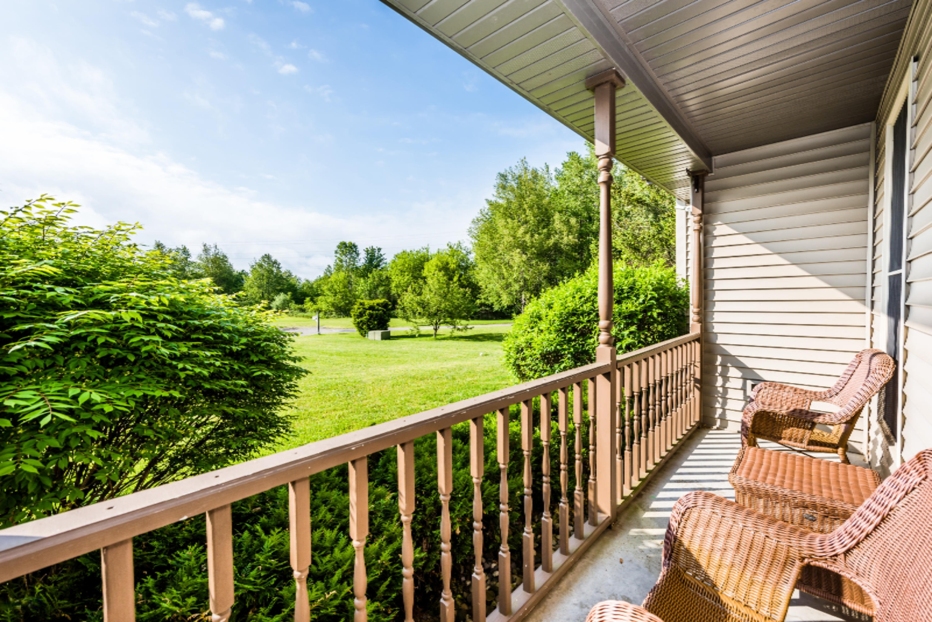 4973 Bundy Road Coloma, MI 49038 - Photo 3 of 29 Front Porch