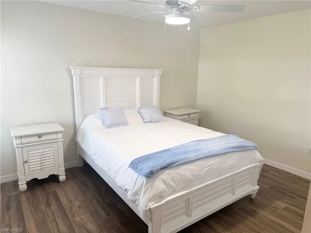 $2,800 | 4907 Europa Drive, Naples, FL 34105