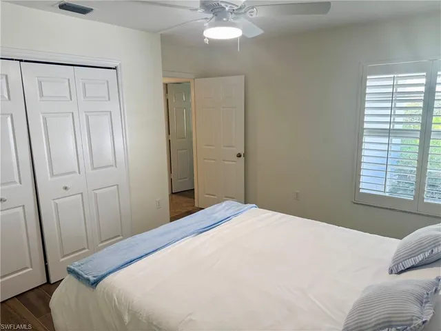 $2,800 | 4907 Europa Drive, Naples, FL 34105