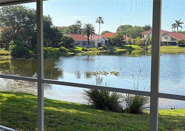 $2,800 | 4907 Europa Drive, Naples, FL 34105