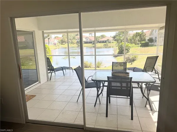 $2,800 | 4907 Europa Drive, Naples, FL 34105