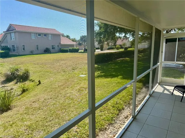 $2,800 | 4907 Europa Drive, Naples, FL 34105