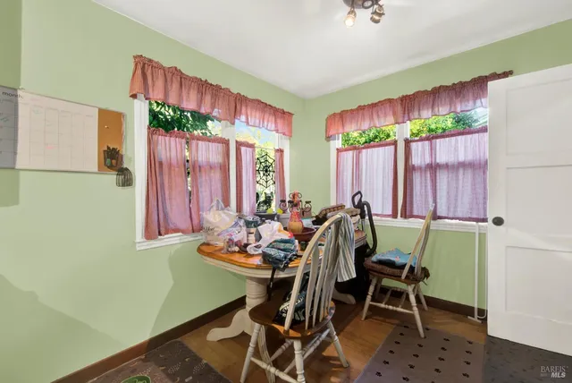 $455,000 | 211 Triplett Drive, Cloverdale, CA 95425