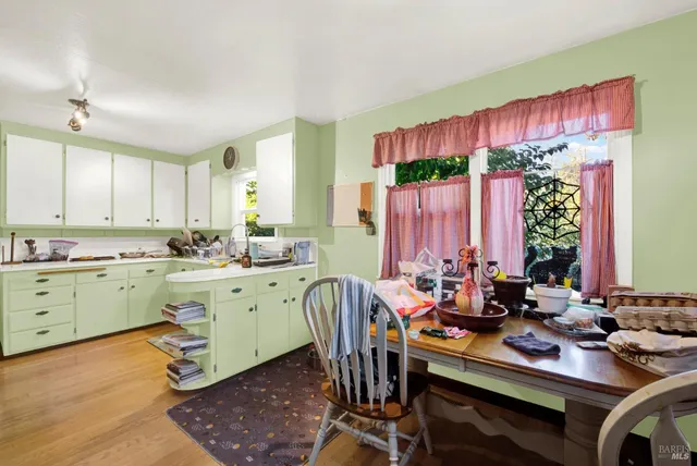 $455,000 | 211 Triplett Drive, Cloverdale, CA 95425