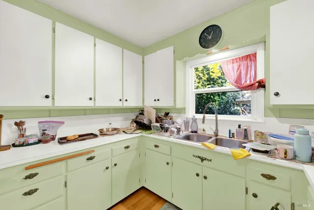 $455,000 | 211 Triplett Drive, Cloverdale, CA 95425